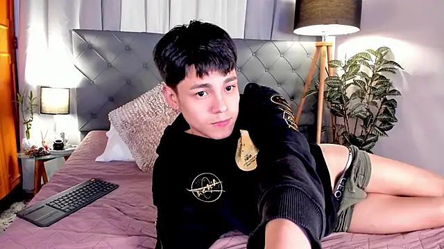 Andy_Belier23 Pertunjukan Webcam