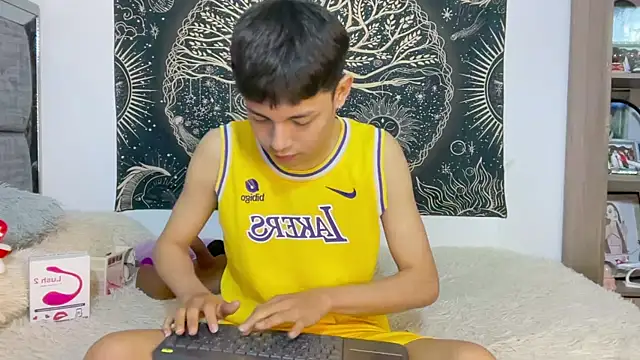 Andy_Belier23 Webcamshow