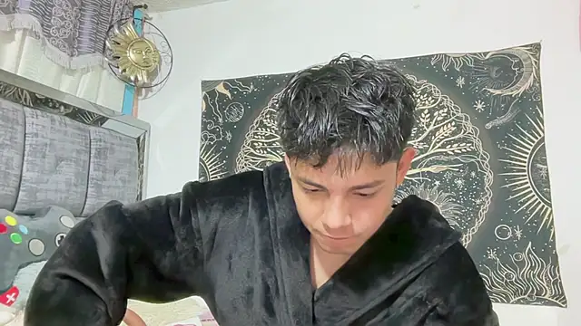 Andy_Belier23's Webcam Show