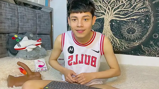 Andy_Belier23's Webcam Show