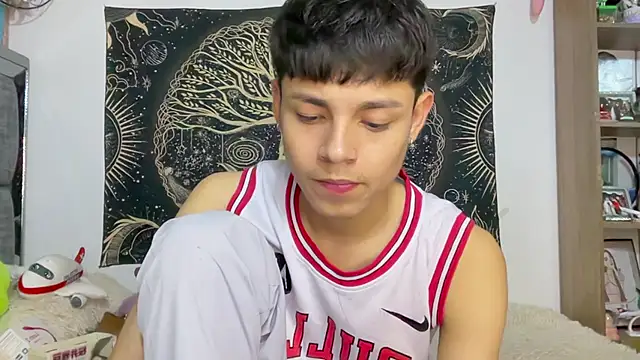 Andy_Belier23 Pertunjukan Webcam