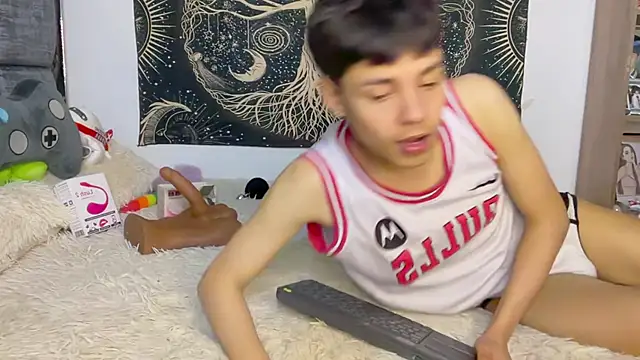 Andy_Belier23 Show in webcam