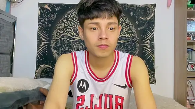 Andy_Belier23 Webcam Show