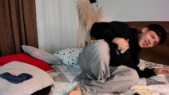 Pokazy przed kamerką – Andy_Belier23