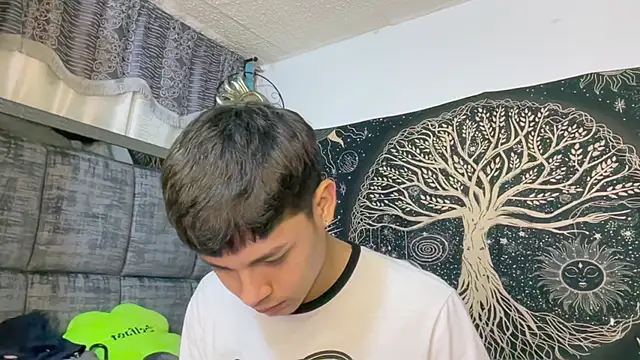 Andy_Belier23 网络视讯表演