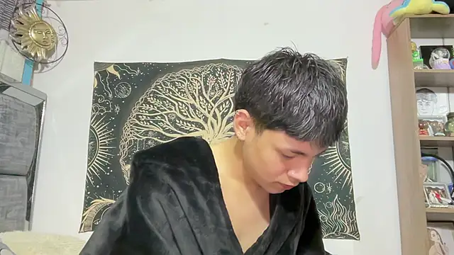 Andy_Belier23 Show in webcam