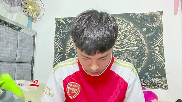 Andy_Belier23 网络视讯表演