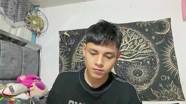 Andy_Belier23 在線直播表演