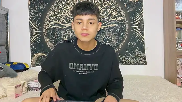Andy_Belier23 Pertunjukan Webcam
