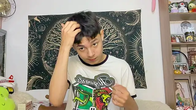 Andy_Belier23 Pertunjukan Webcam