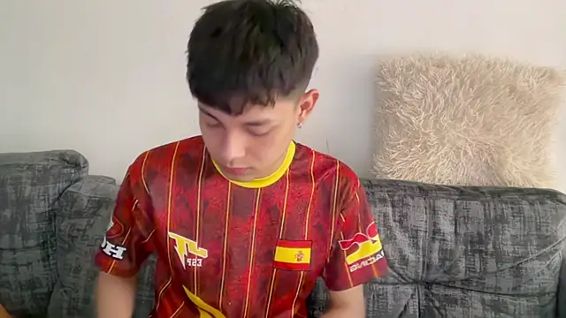 Andy_Belier23 在線直播表演