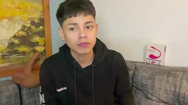 Andy_Belier23 Pertunjukan Webcam