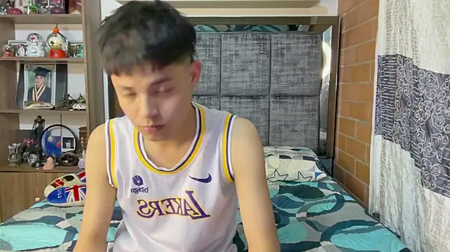 Andy_Belier23 Adlı Modelin Web Kamerası Şovu