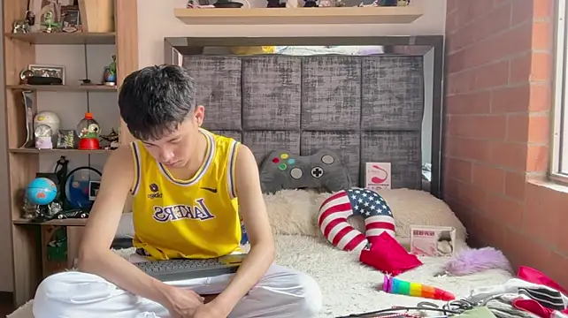 Andy_Belier23 Pertunjukan Webcam