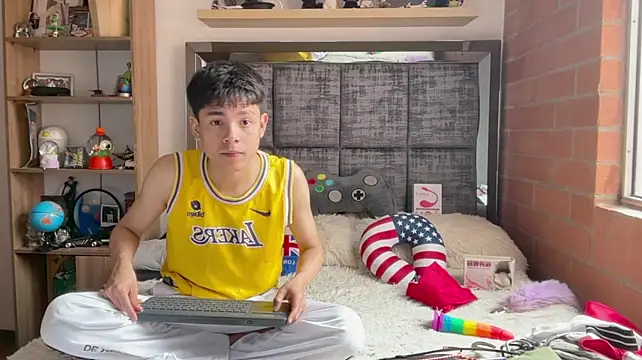 Pertunjukan Kamera Web Andy_Belier23