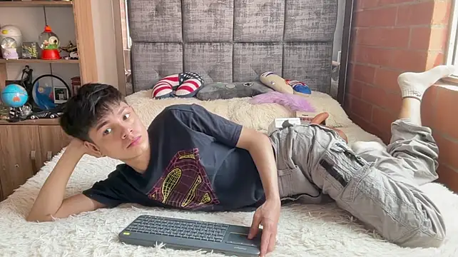 عرض كام Andy_Belier23