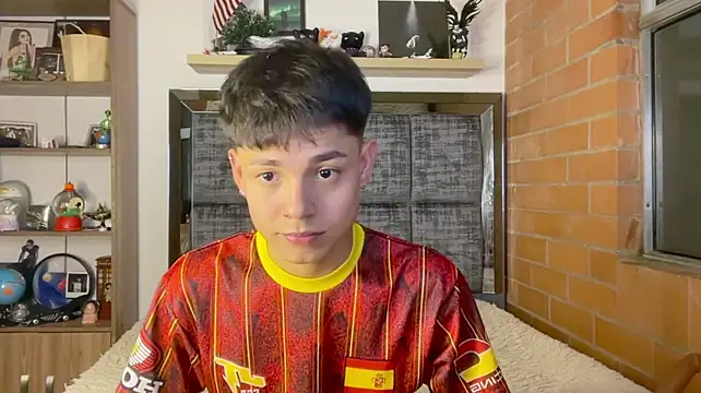 Andy_Belier23 Pertunjukan Webcam