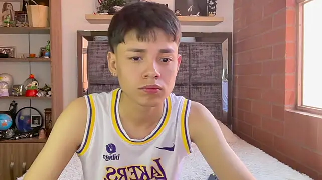 Pertunjukan Kamera Web Andy_Belier23