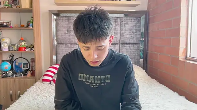 Andy_Belier23 在線直播表演