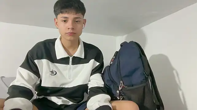 Andy_Belier23 网络视讯表演