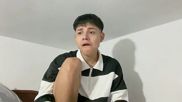 Andy_Belier23 Adlı Modelin Web Kamerası Şovu