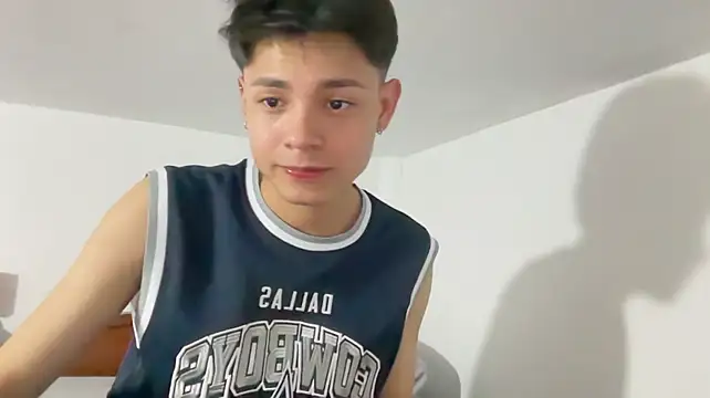 دردشة Andy_Belier23 الجنسية المباشرة