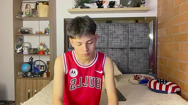 Andy_Belier23 Pertunjukan Webcam