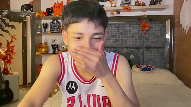 Andy_Belier23 webkamerás műsora