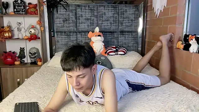 Andy_Belier23 Adlı Modelin Web Kamerası Şovu