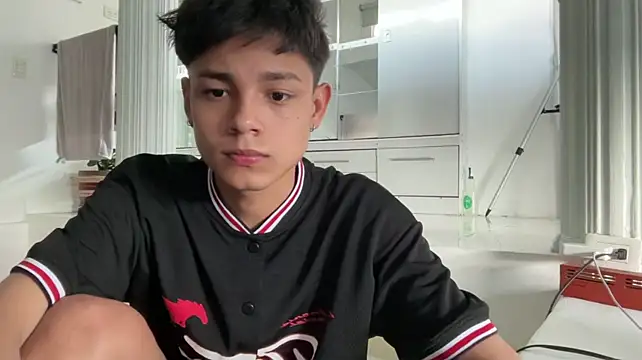 Andy_Belier23's Live XXX Chat