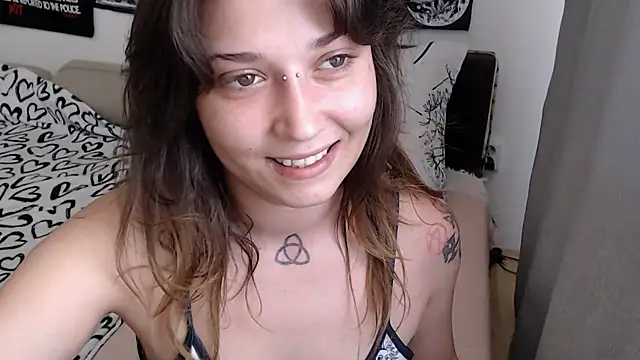 AlienforTwenty – Live XXX-chat
