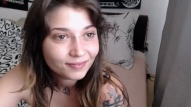 Chat +18 de AlienforTwenty ao vivo