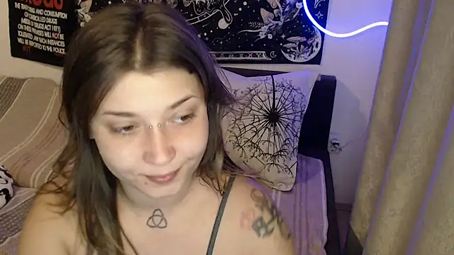 AlienforTwenty 라이브 XXX 채팅