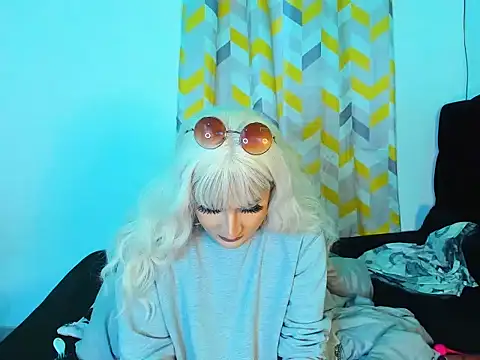 Show de georgiina_giio na webcam