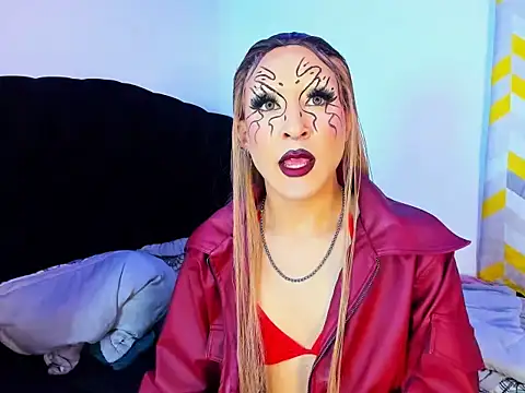 georgiina_giio: διαδικτυακό σόου στην κάμερα