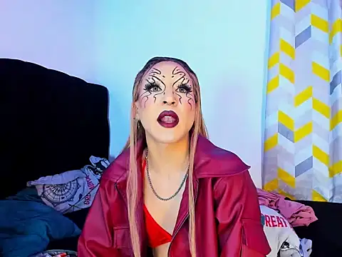 Pokazy przed kamerką – georgiina_giio