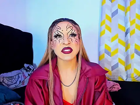 georgiina_giio Show in webcam