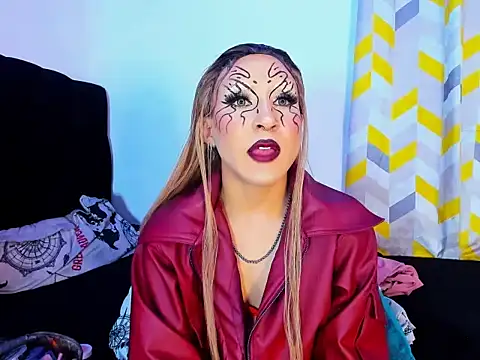 Pokazy przed kamerką – georgiina_giio