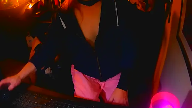 Pokazy przed kamerką – GoodGirlKelly