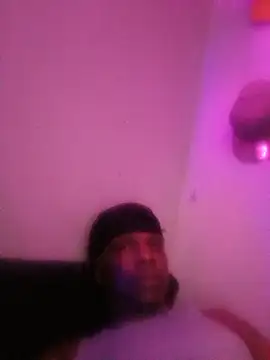 חדר צ'אט בשידור חי של FreakyKatrina_99