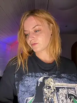 CherryyCheeks' Live XXX Chat