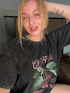 XXX chat uživo modela CherryyCheeks