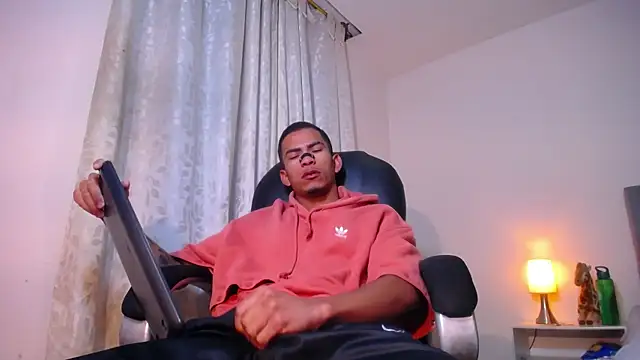 TOMBOYSEXX Webcam Show