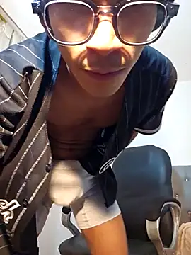 Вебкам-шоу TOMBOYSEXX