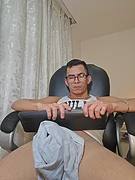 TOMBOYSEXX Pertunjukan Webcam
