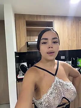 SamVega's Live XXX Chat