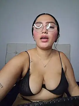 عرض كام Mia_em