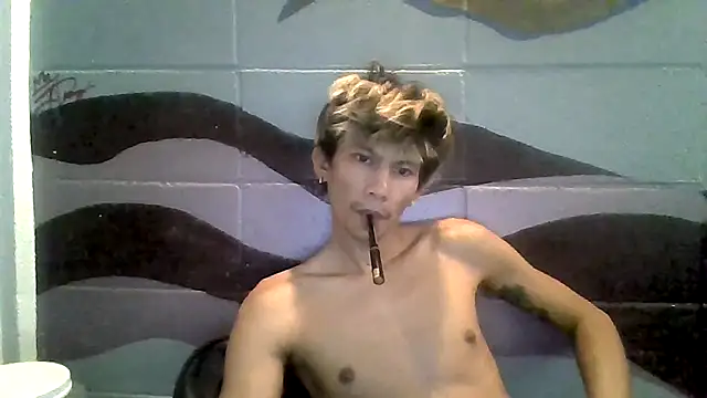 jhaycobXgarcia Show in webcam
