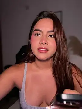 Zarahs_Blare1n Live XXX chat