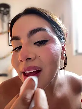 دردشة Zarahs_Blare1 الجنسية المباشرة